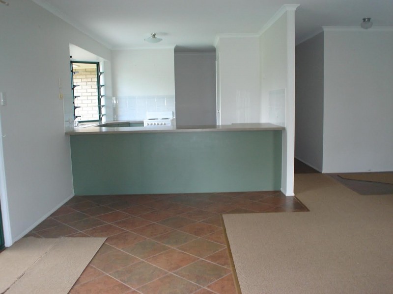 12 Allan Avenue, Glass House Mountains QLD 4518