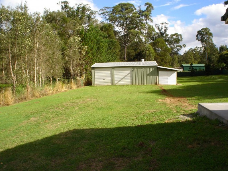 12 Allan Avenue, Glass House Mountains QLD 4518