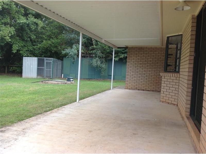 12 Allan Avenue, Glass House Mountains QLD 4518