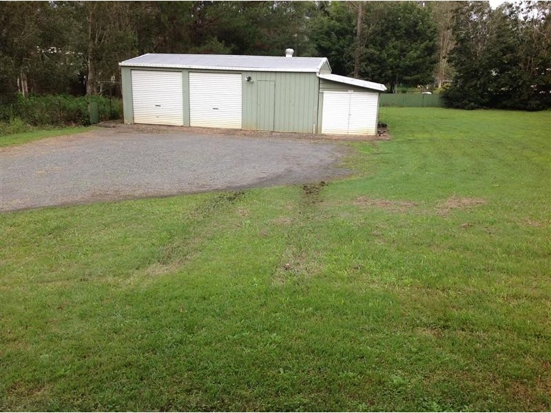 12 Allan Avenue, Glass House Mountains QLD 4518