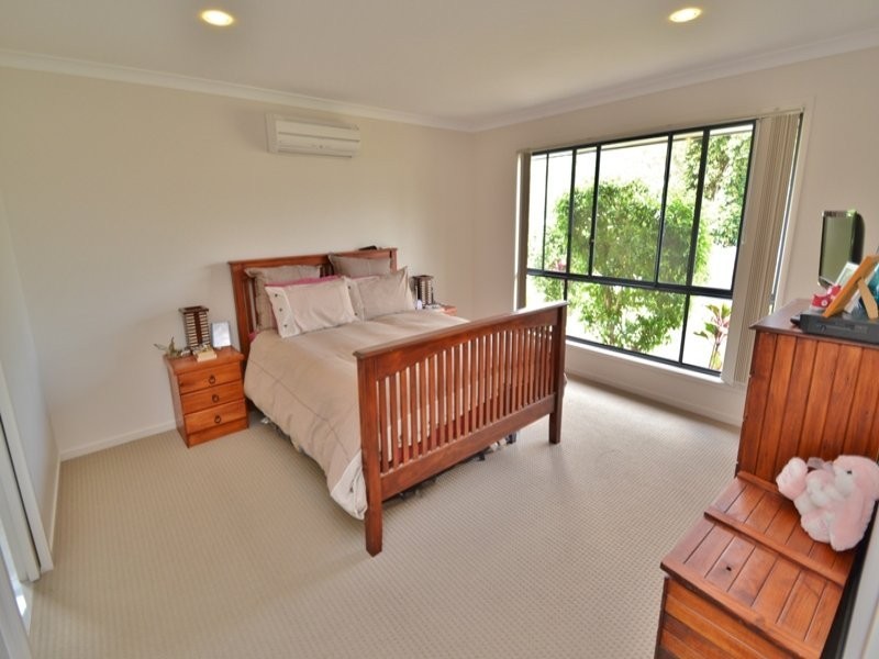 8 Silver Rock Court, Glass House Mountains QLD 4518