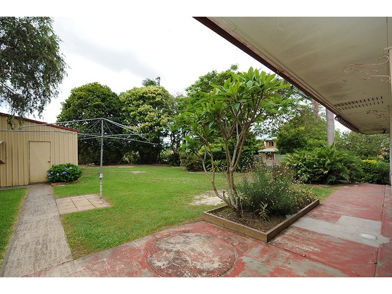 75 Beerwah Parade, Beerwah QLD 4519
