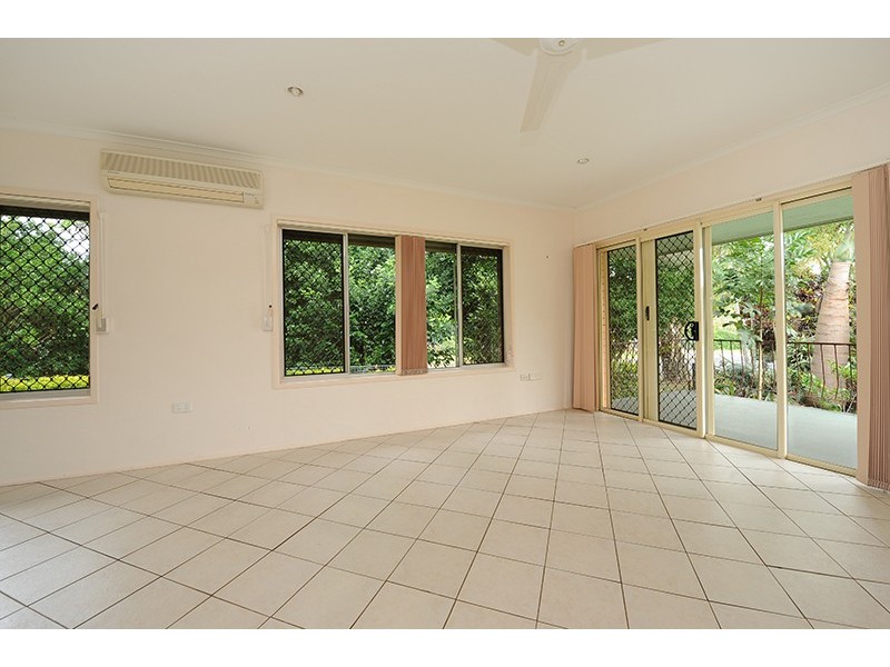 75 Beerwah Parade, Beerwah QLD 4519