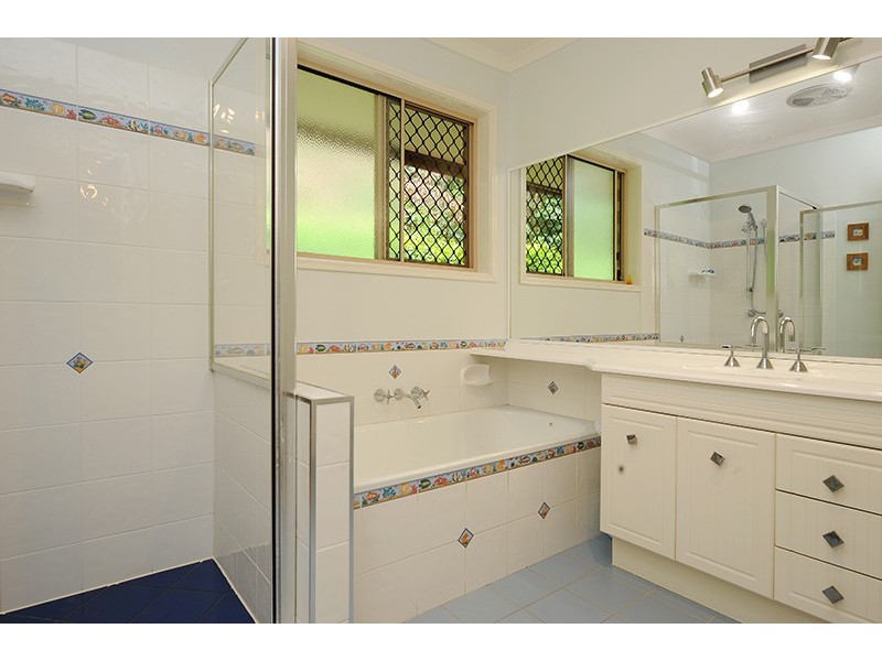 10 Nottingham Court, Beerwah QLD 4519