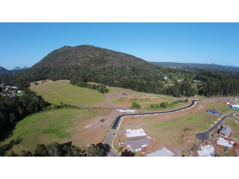 44 Palmerston Crescent, Beerwah QLD 4519