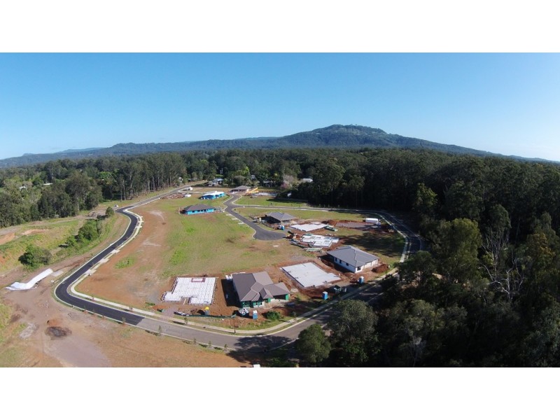 44 Palmerston Crescent, Beerwah QLD 4519
