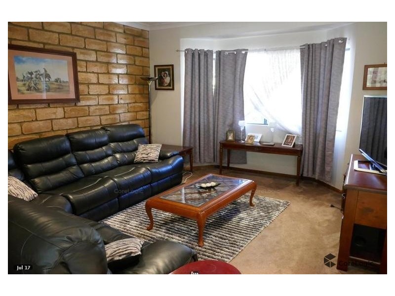 2010 Old Gympie Rd, Glass House Mountains QLD 4518