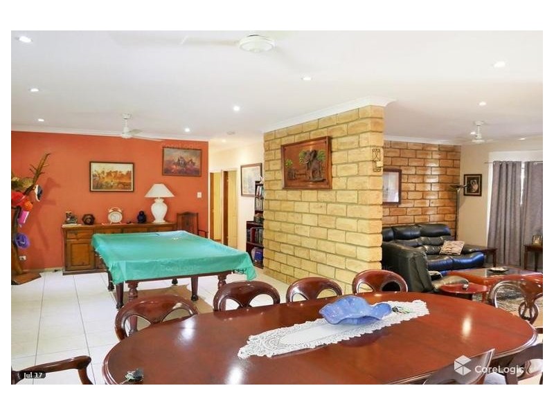 2010 Old Gympie Rd, Glass House Mountains QLD 4518