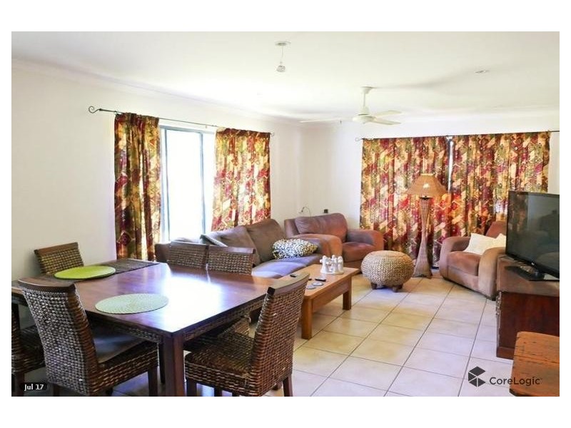 2010 Old Gympie Rd, Glass House Mountains QLD 4518
