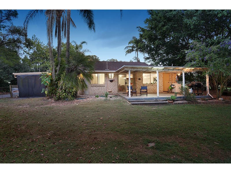 24 Strawberry Road, Beerwah QLD 4519
