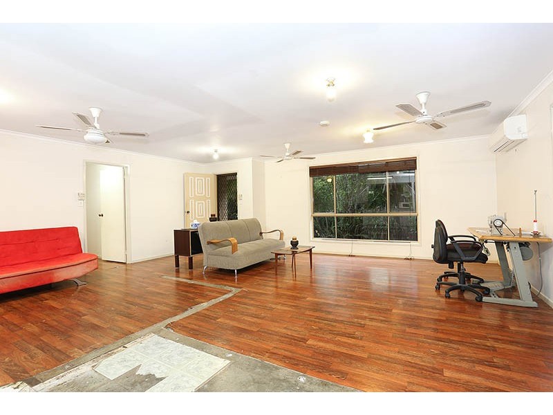 24 Strawberry Road, Beerwah QLD 4519