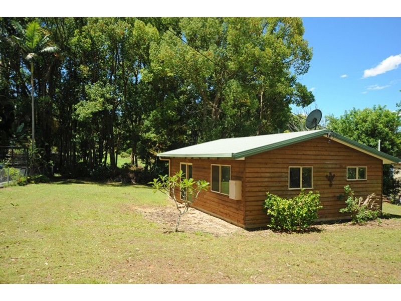 11 Acacia Ave, Beerburrum QLD 4517