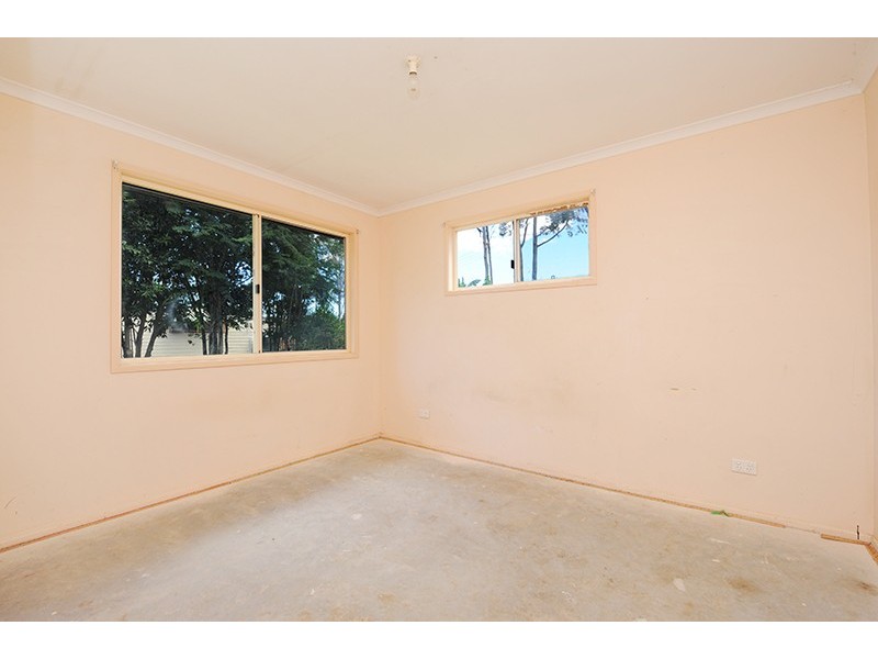 11 Acacia Ave, Beerburrum QLD 4517