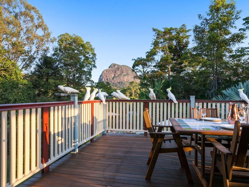 18 Ridgemount Place, Glass House Mountains QLD 4518