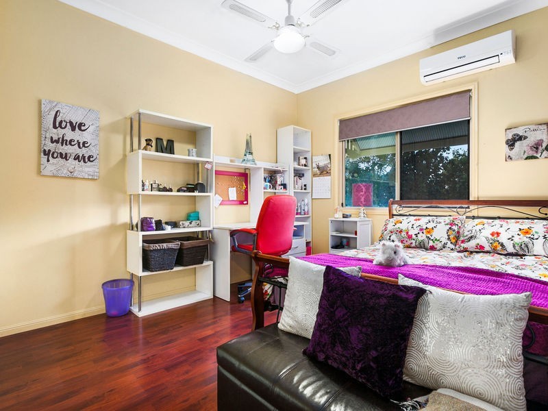 18 Ridgemount Place, Glass House Mountains QLD 4518