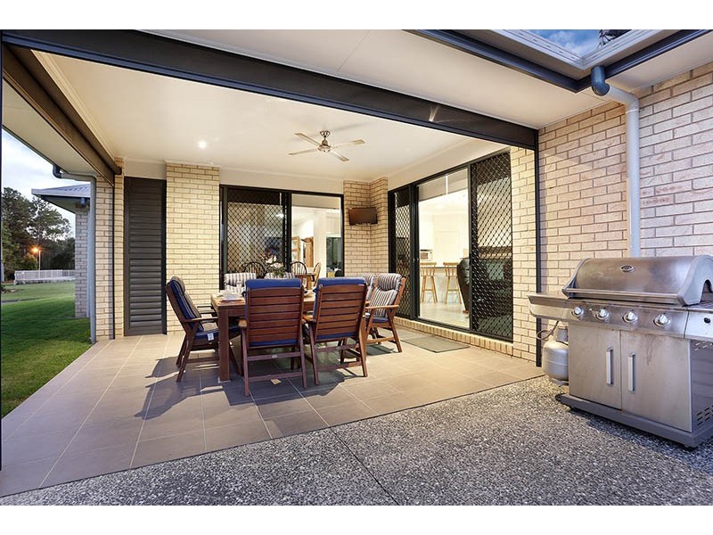 45 Endeavour Bark Drive, Glass House Mountains QLD 4518