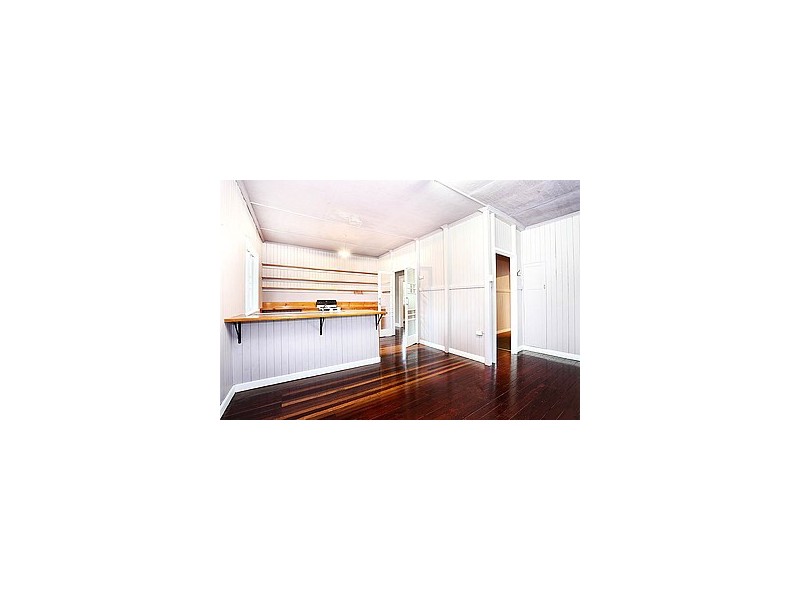 65 Beerwah Pde, Beerwah QLD 4519