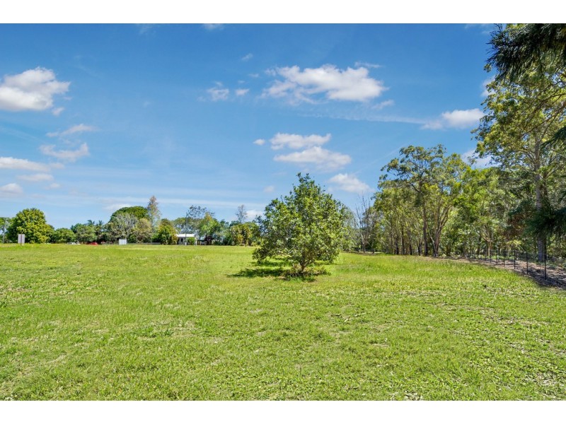 44 Shaws Road, Beerwah QLD 4519