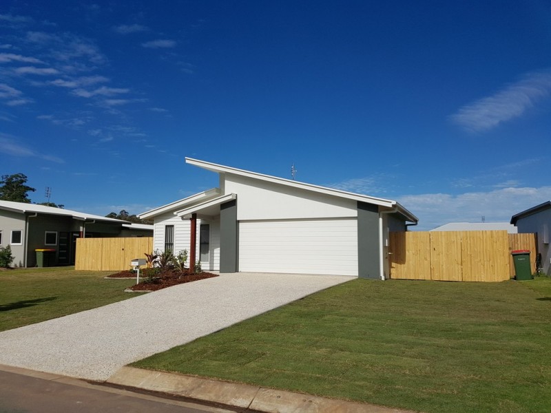 4 Palmerston Crescent, Beerwah QLD 4519