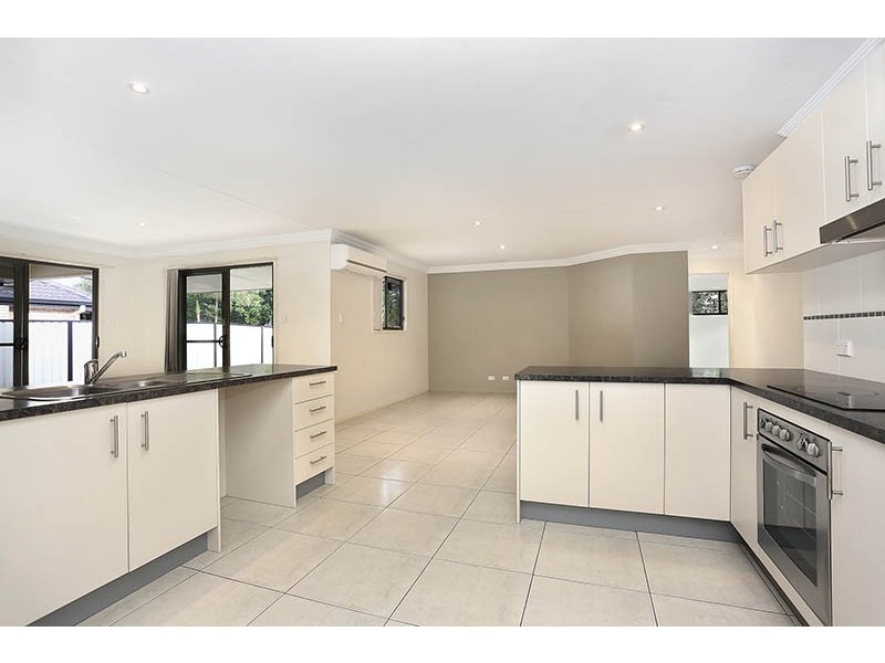 8 Earl Court, Landsborough QLD 4550