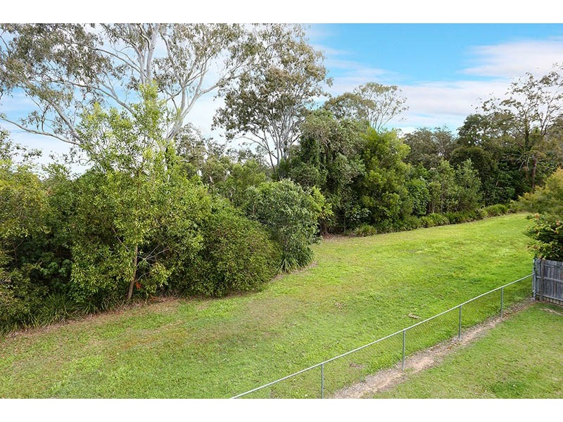 8 Earl Court, Landsborough QLD 4550