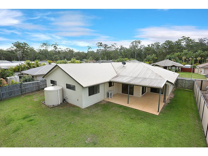 8 Earl Court, Landsborough QLD 4550
