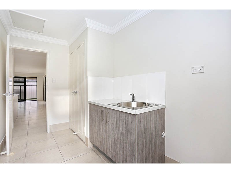 8 Earl Court, Landsborough QLD 4550