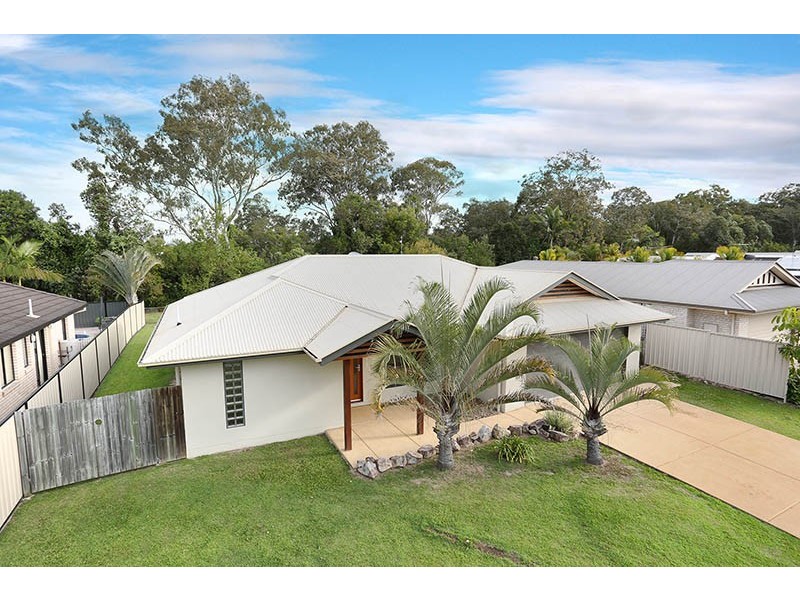 8 Earl Court, Landsborough QLD 4550