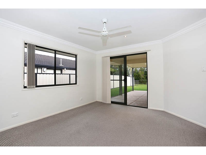 8 Earl Court, Landsborough QLD 4550