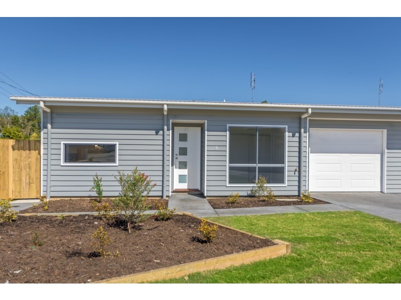 28 Turner Street, Beerwah QLD 4519