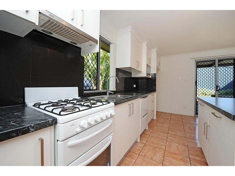 25 Cabrera Crescent, Beerwah QLD 4519