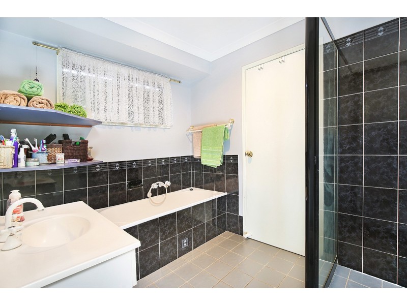 21 Paul Place, Glass House Mountains QLD 4518