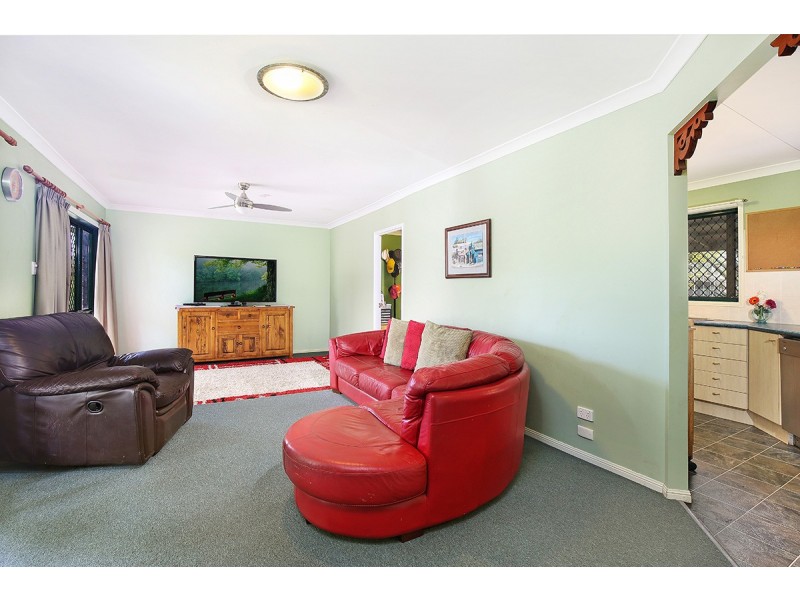 21 Paul Place, Glass House Mountains QLD 4518