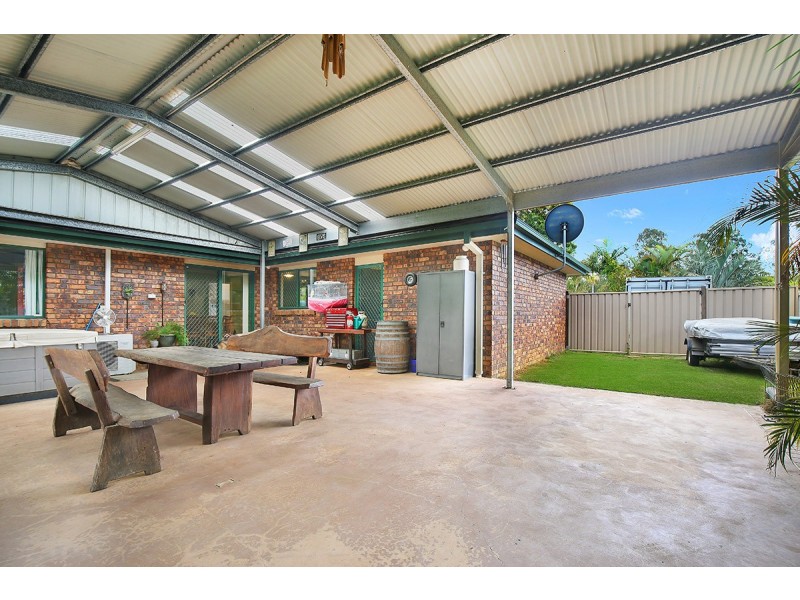 21 Paul Place, Glass House Mountains QLD 4518