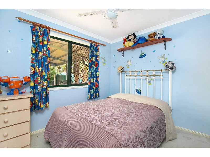 21 Paul Place, Glass House Mountains QLD 4518