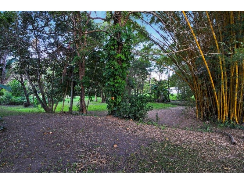 112 Thompson Road, Beerwah QLD 4519