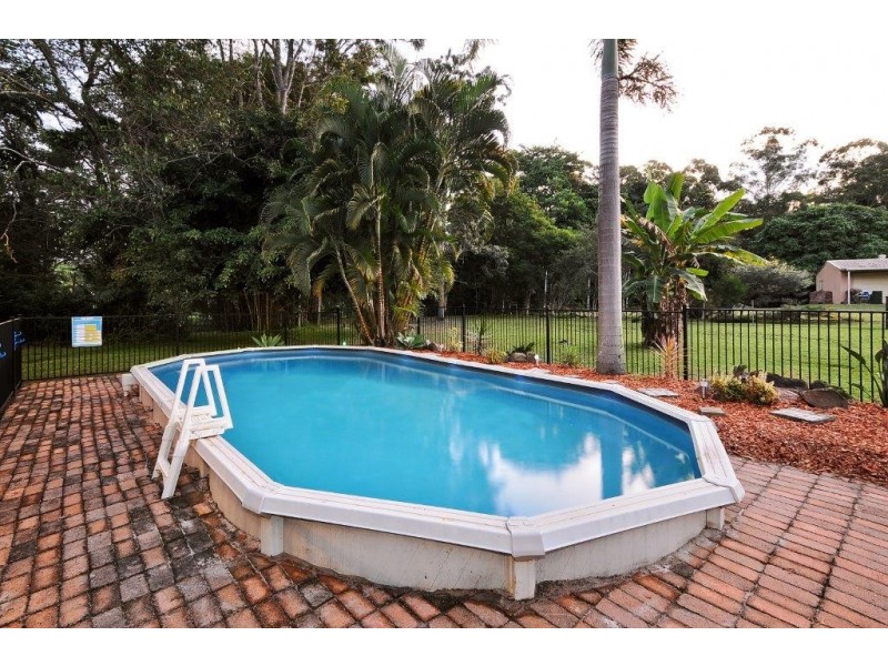 112 Thompson Road, Beerwah QLD 4519