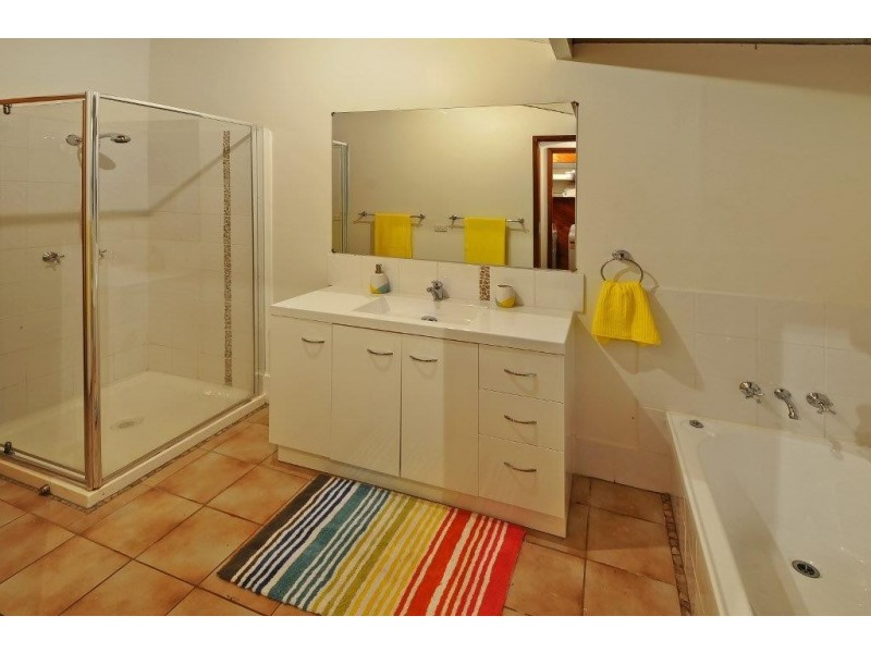 112 Thompson Road, Beerwah QLD 4519