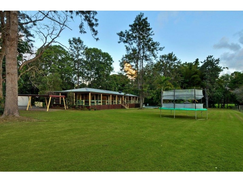 112 Thompson Road, Beerwah QLD 4519