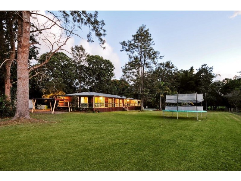 112 Thompson Road, Beerwah QLD 4519