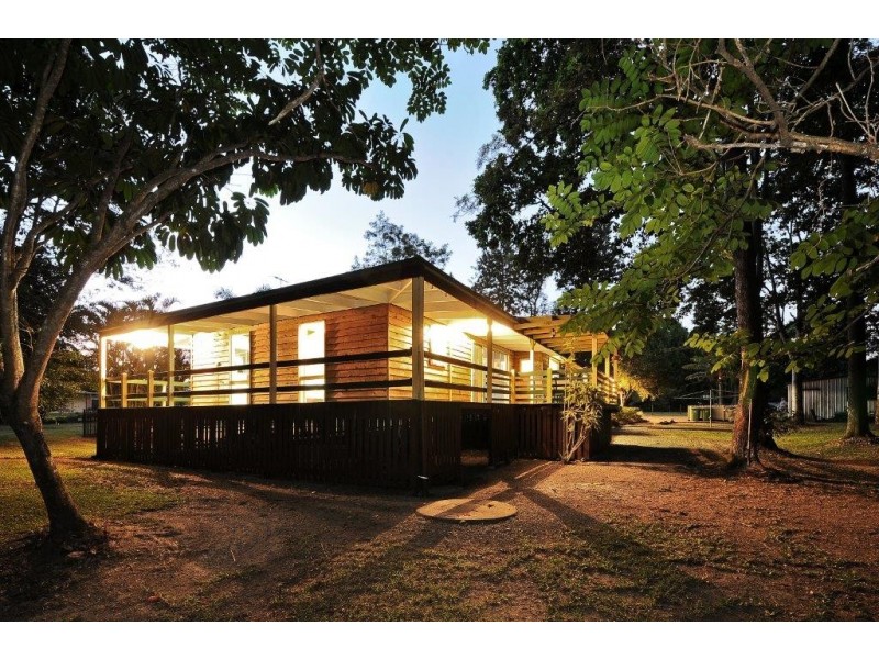 112 Thompson Road, Beerwah QLD 4519