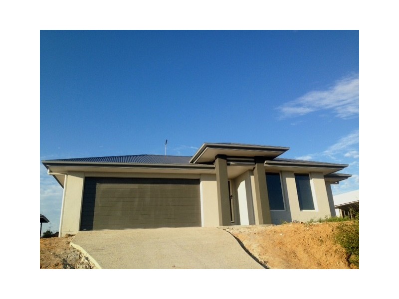 4 Featherwood Crescent, Beerwah QLD 4519