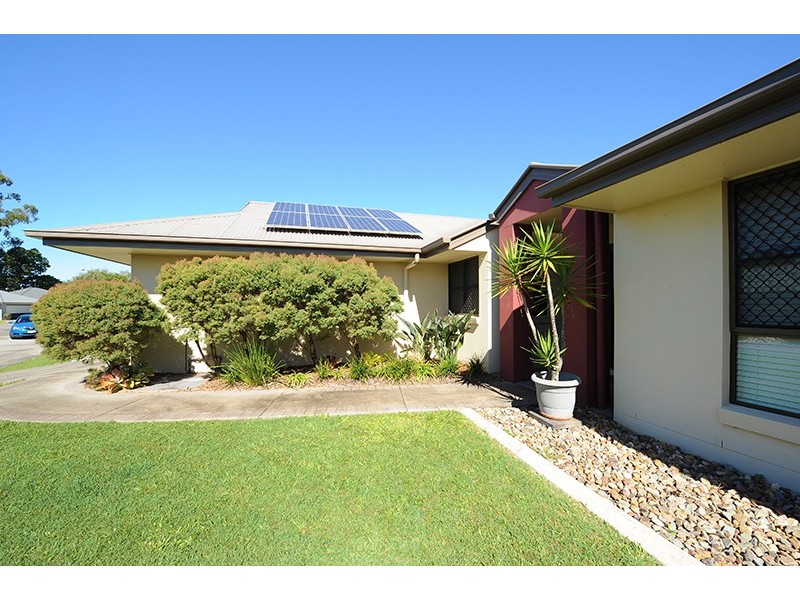 11/24 Coolamon Crescent, Beerwah QLD 4519