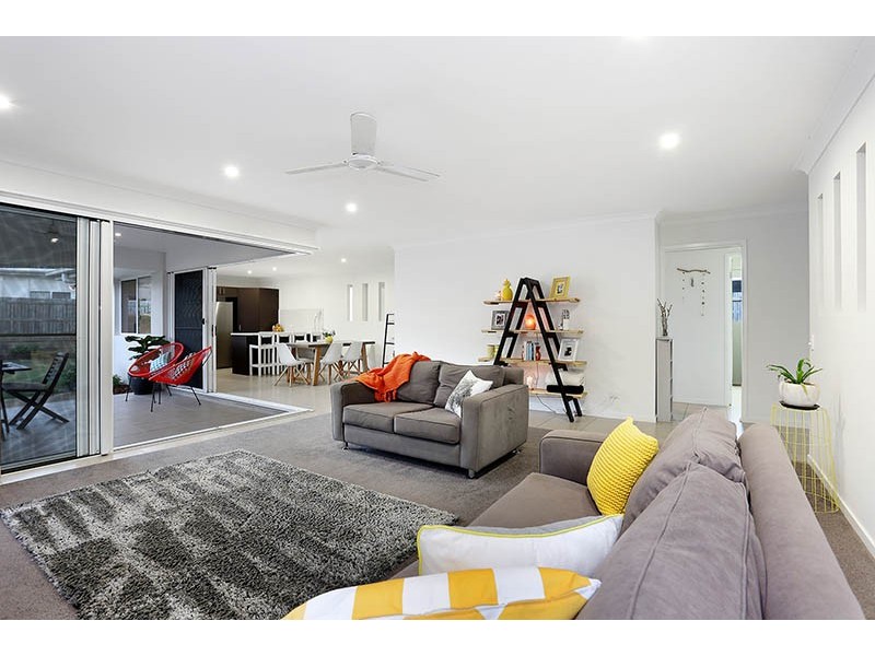 6 Whistler Place, Beerwah QLD 4519