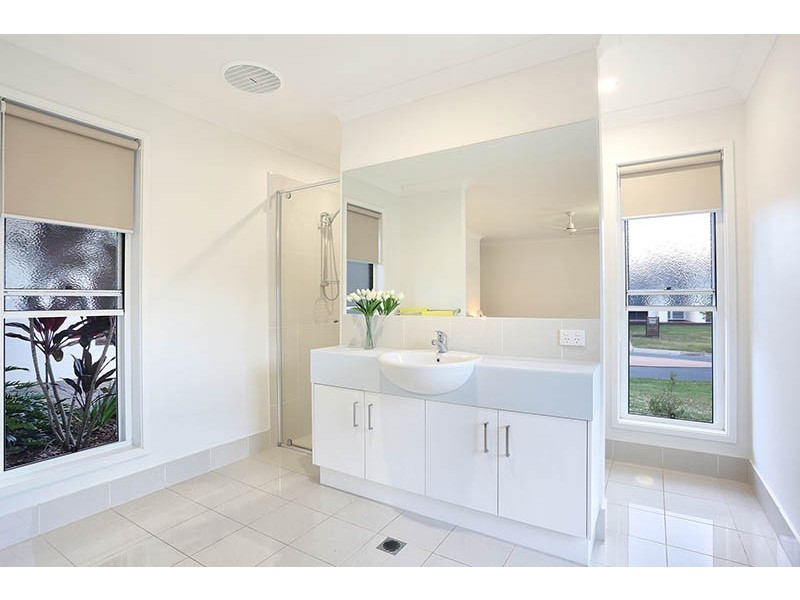 6 Whistler Place, Beerwah QLD 4519