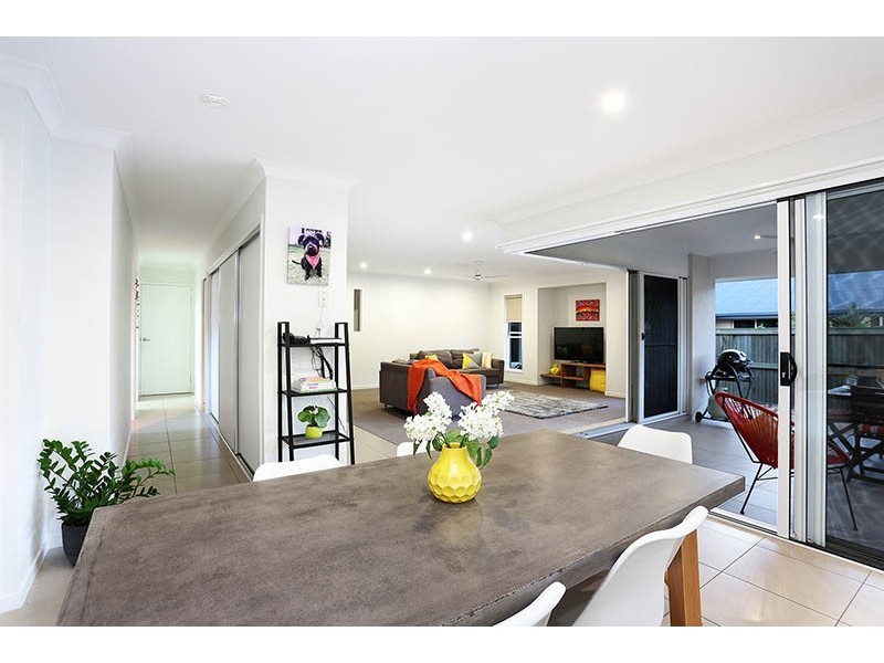 6 Whistler Place, Beerwah QLD 4519