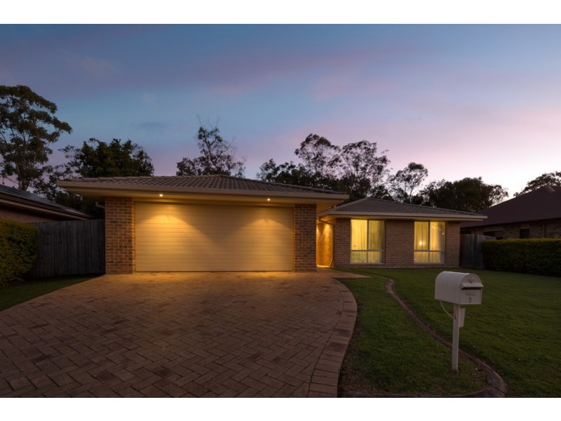 7 Crumpton Place, Beerwah QLD 4519