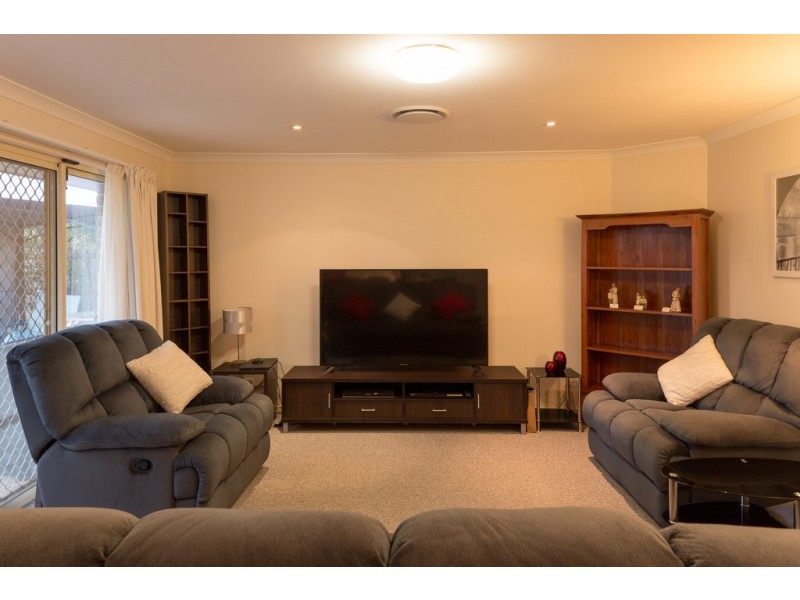 7 Crumpton Place, Beerwah QLD 4519