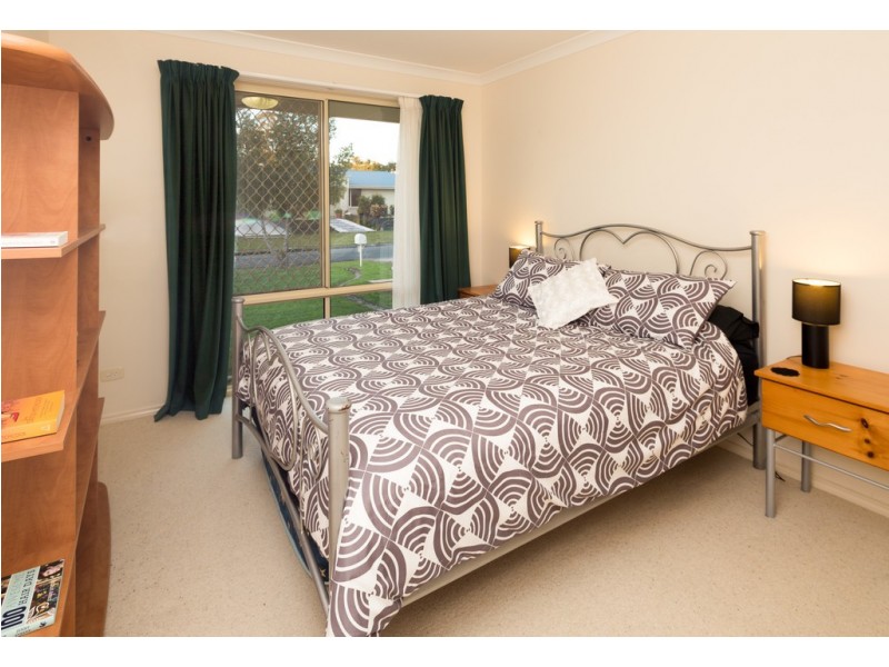 7 Crumpton Place, Beerwah QLD 4519