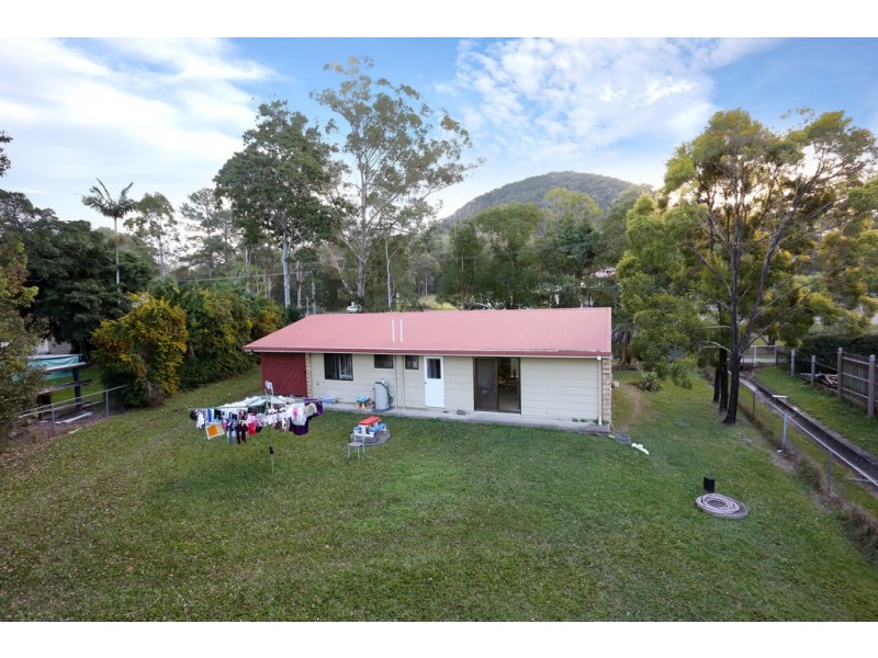 13 Beerburrum Road, Beerburrum QLD 4517